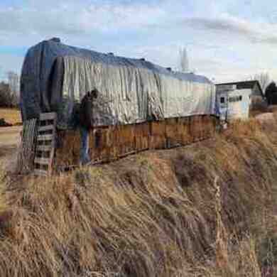 check-tarp-tie-downs-frequently (1)